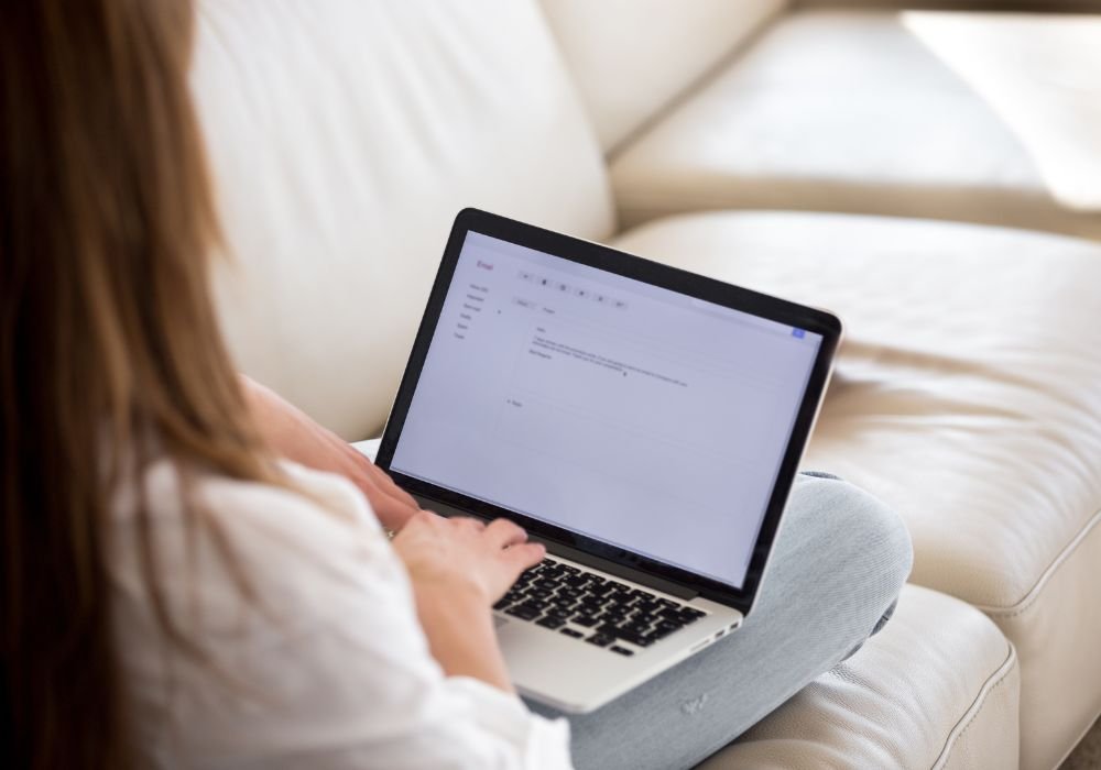 menulis email bahasa jerman