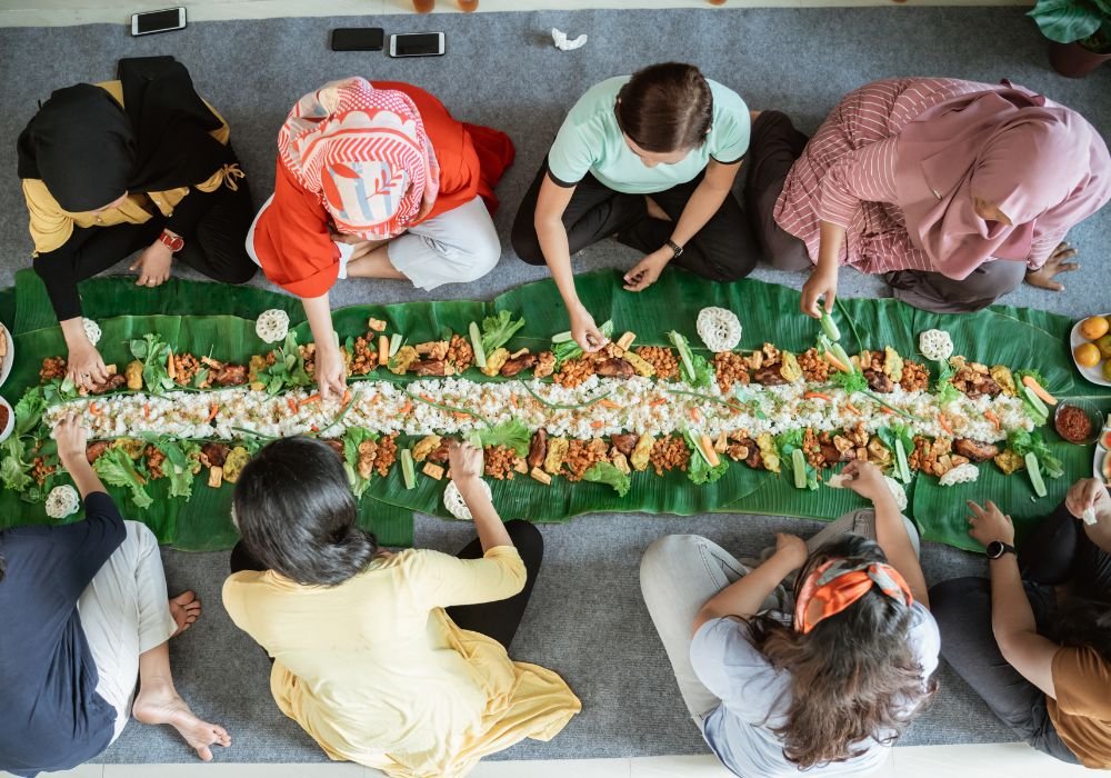 tradisi makan di indonesia